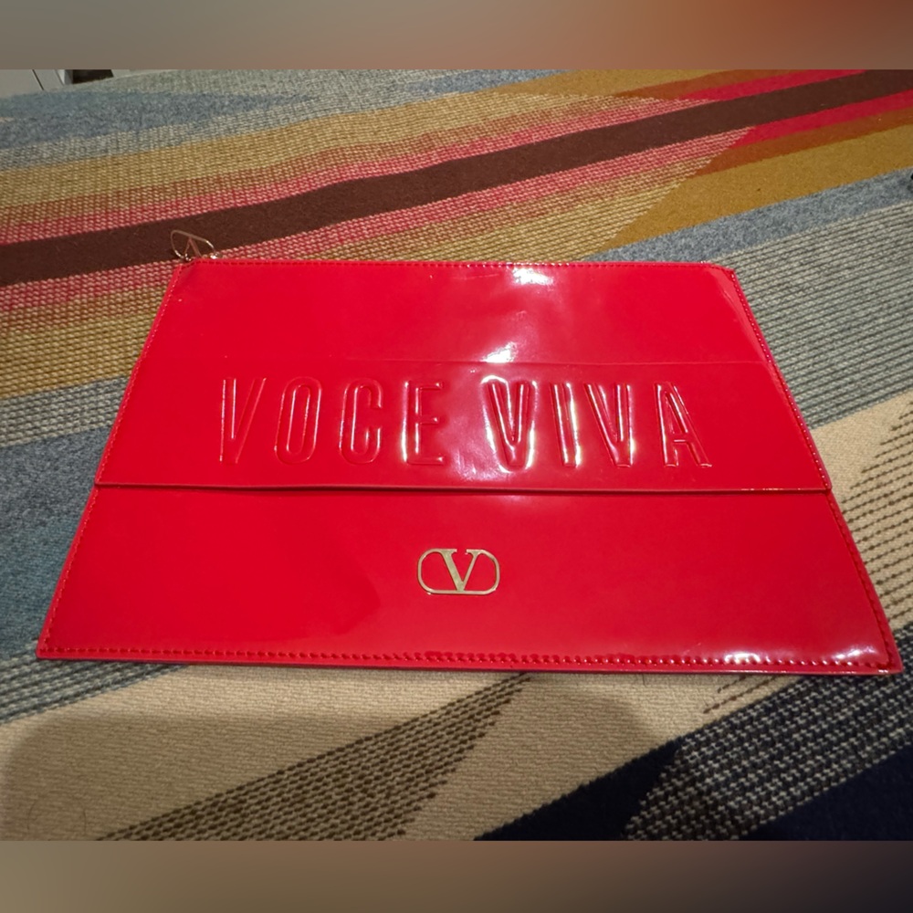 Valentino Red Voce Viva Clutch with strap for hand. NWOT.